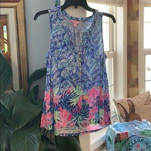 Lily Pulitzer top $18